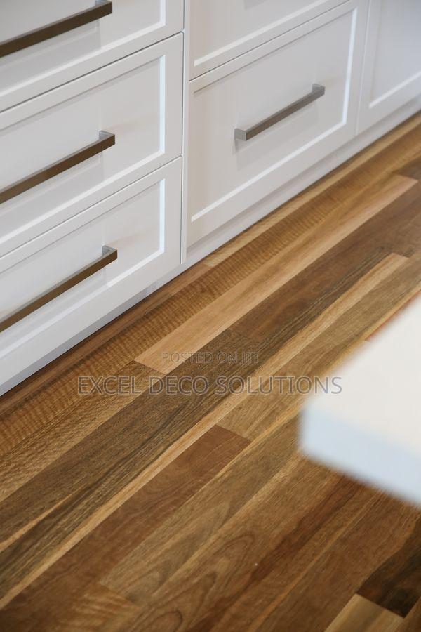 Premium Finish Laminate Flooring – 8mm 12mm Options