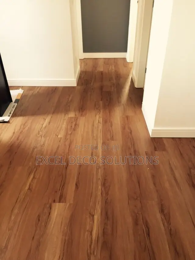 Laminate Flooring for Living Rooms Offices – 8mm 12mm