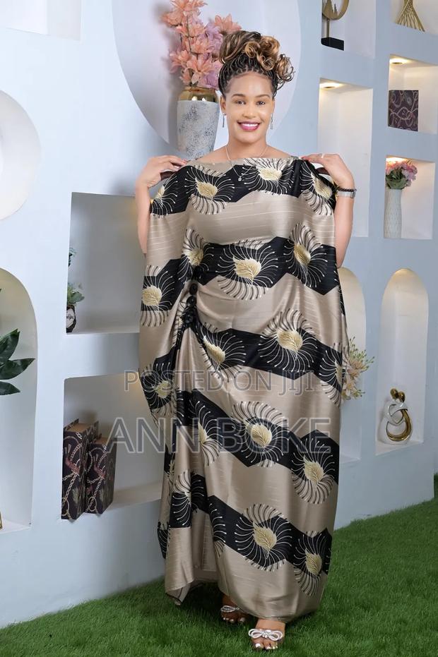 Free Dress Available - thumbnail 6