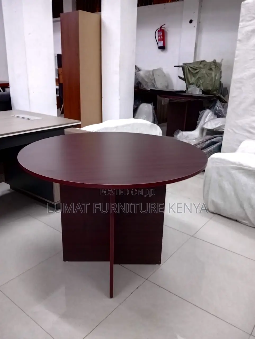 Stylish Minimal Round Discussion Table