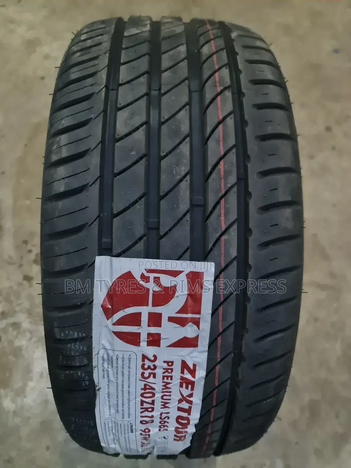 235 /40 R18 Zextour