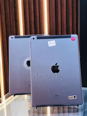 Apple iPad 10.2 (2019) 128 GB Gray - thumbnail 2