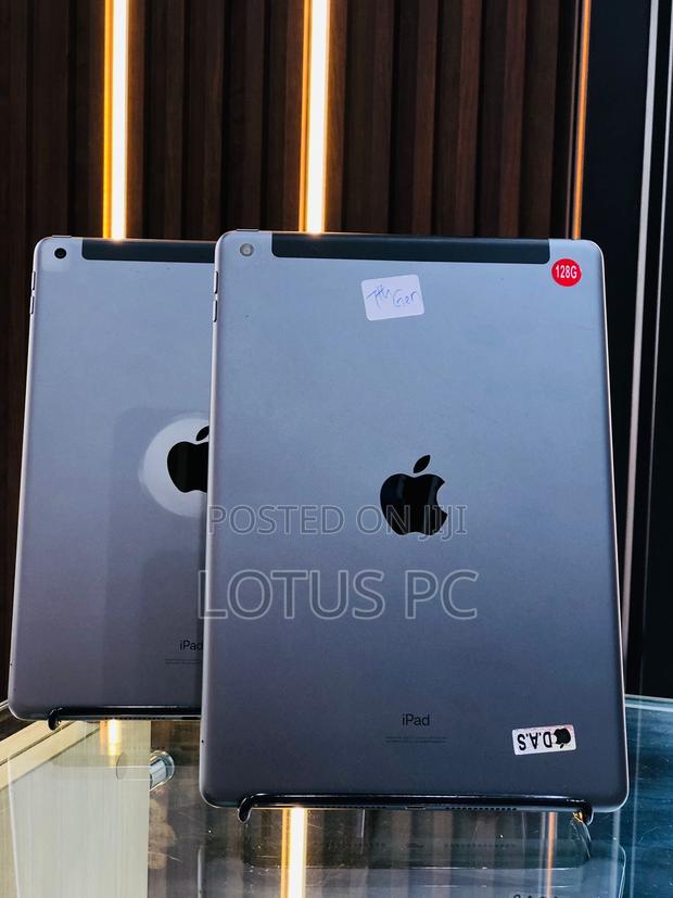 Apple iPad 10.2 (2019) 128 GB Gray - thumbnail 4