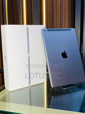 New Apple iPad 10.2 (2021) 64 GB Gray