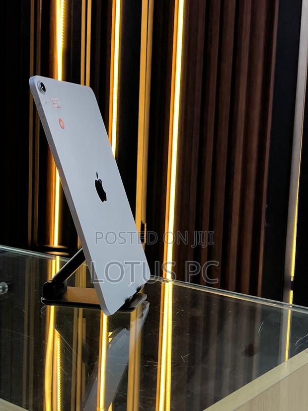 Apple iPad Air 11 (2024) 128 GB Silver - thumbnail 4