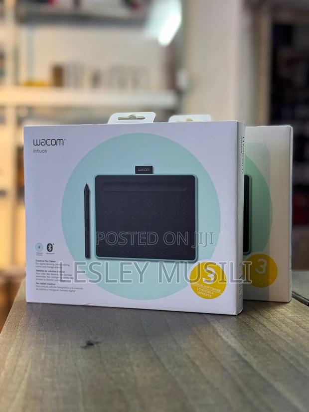Wacom Intuos Small With Bluetooth - 
3 Bonus Software