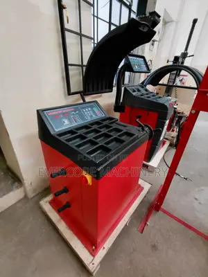 Commercial Wheel Balancer Machine Sunshine Italy Brand.