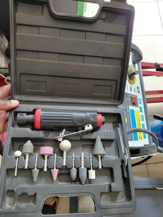 Heavy Duty Tyre Grander Machine With Accessories. - main view