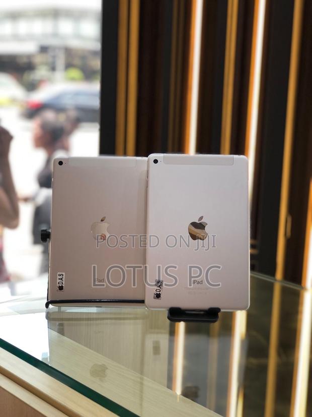 Apple iPad mini 4 128 GB Silver - thumbnail 3