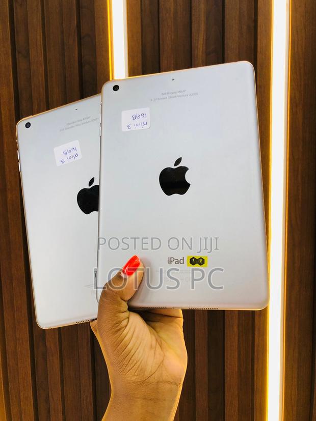 Apple iPad mini 3 16 GB Silver - main view