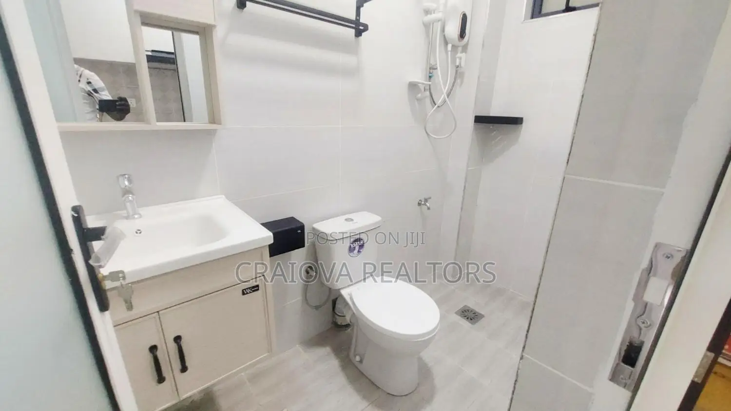 Furnished 1bdrm Apartment in Gate B for sale