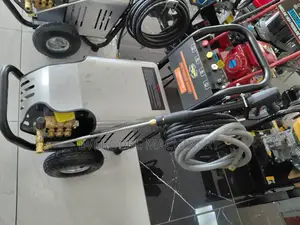Hisaki Japan 3450psi Electric Single Phase Highpressure Washer.