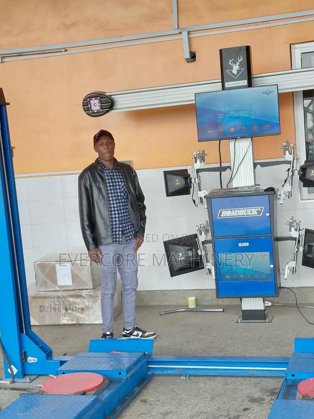 Commercial Four Post Carlift Machine With Alignment. - thumbnail 2