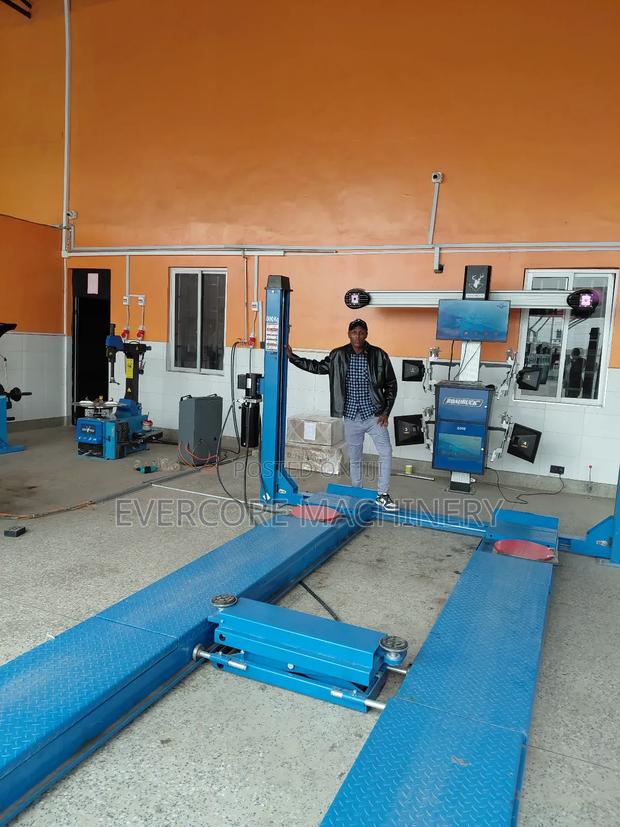 Commercial Four Post Carlift Machine With Alignment. - thumbnail 3