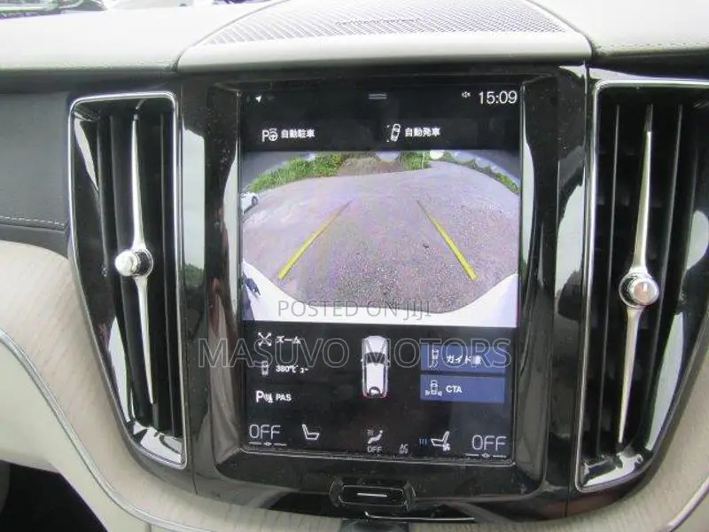 Volvo XC60 2020 Pearl