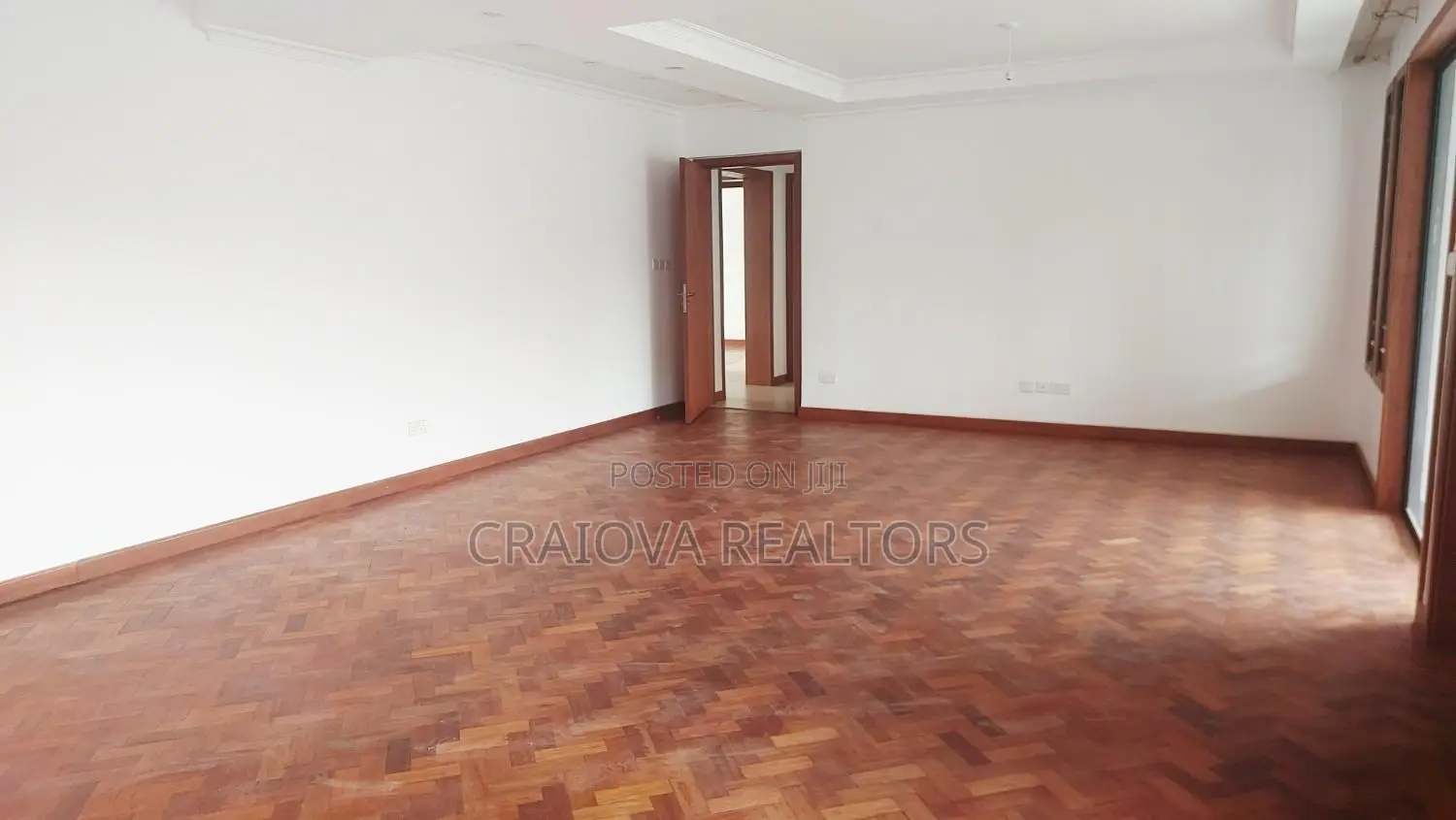 5bdrm Townhouse/Terrace in Lavington for sale