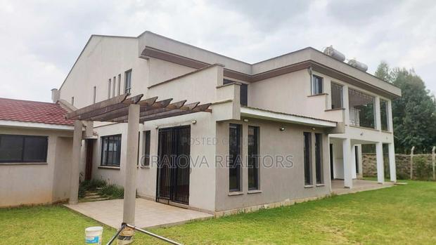 5bdrm Townhouse/Terrace in Lavington for sale - main view