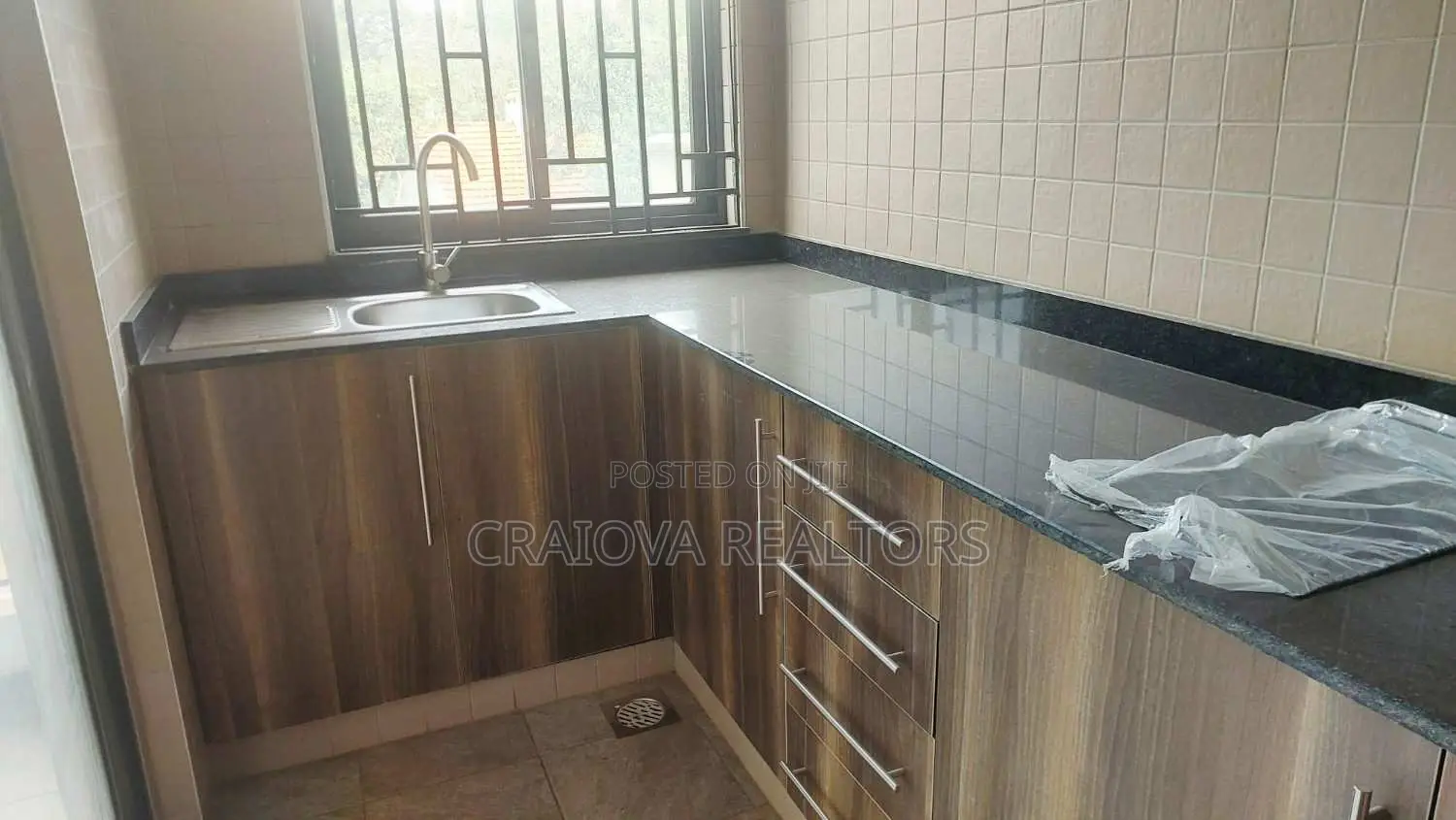 5bdrm Townhouse/Terrace in Lavington for sale