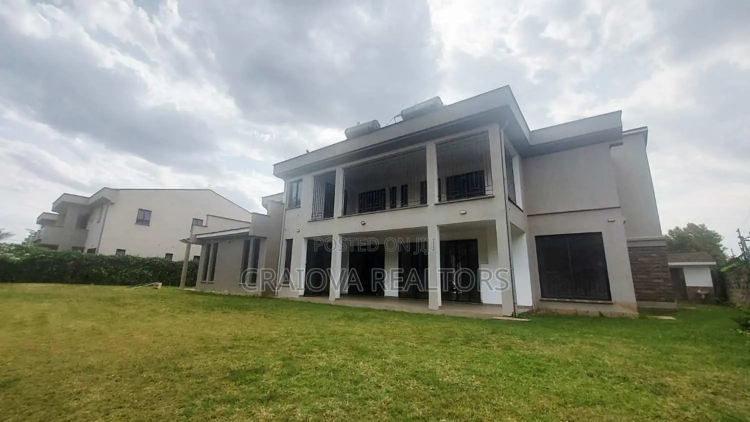 5bdrm Villa in Lavington for sale