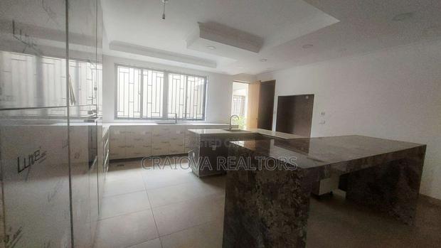 5bdrm Villa in Lavington for sale - thumbnail 15