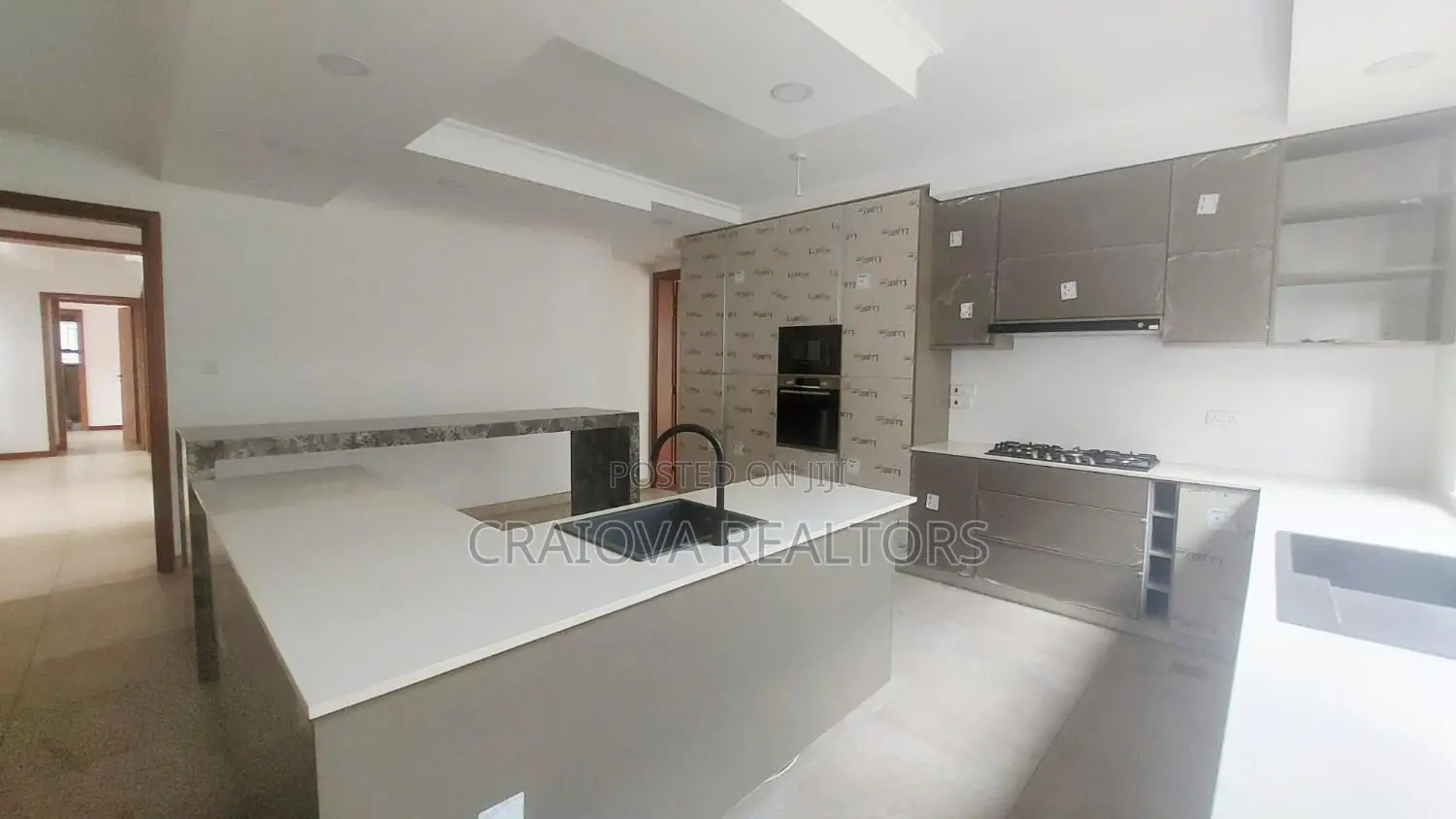 5bdrm Villa in Lavington for sale