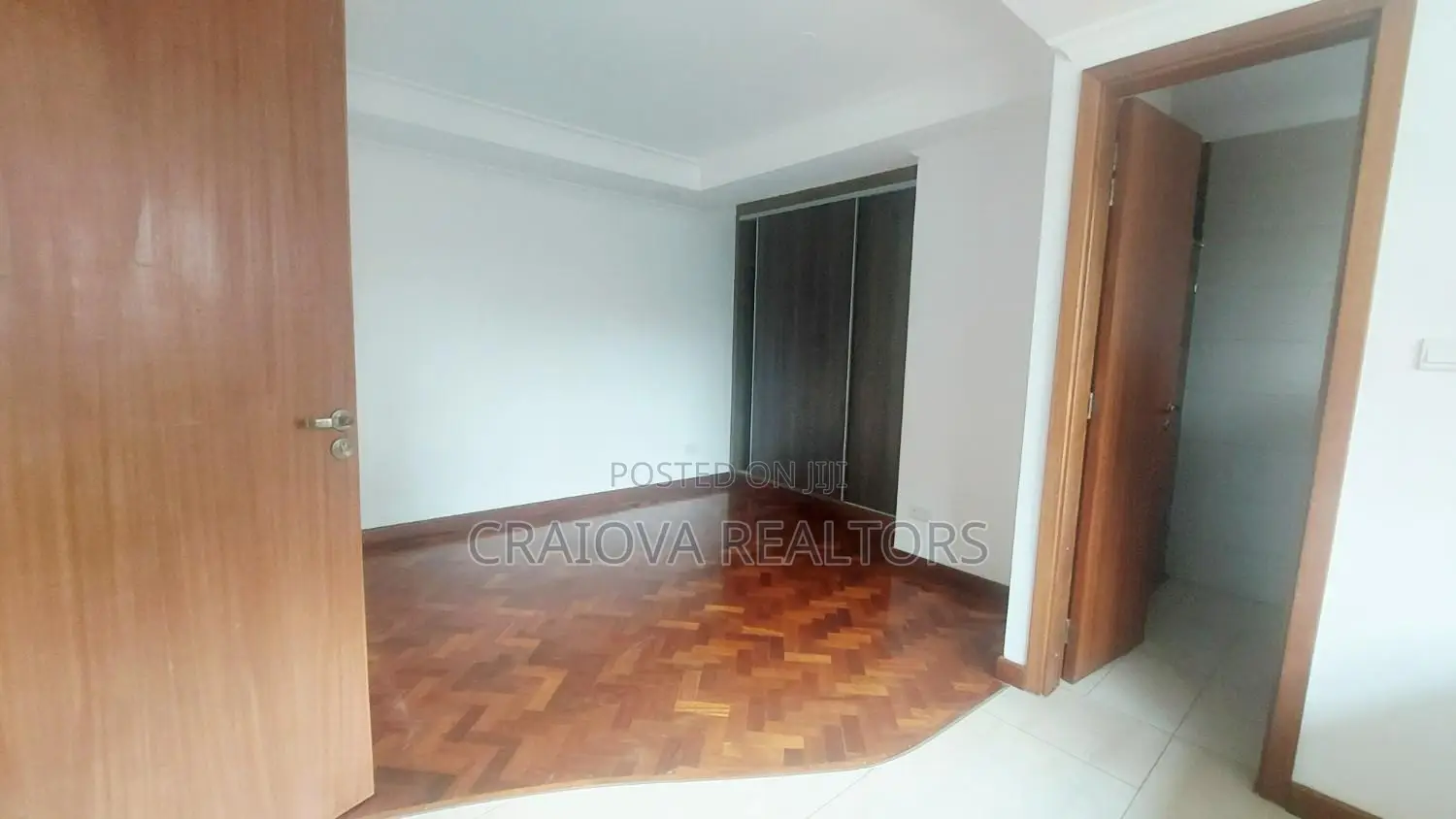 5bdrm Villa in Lavington for sale
