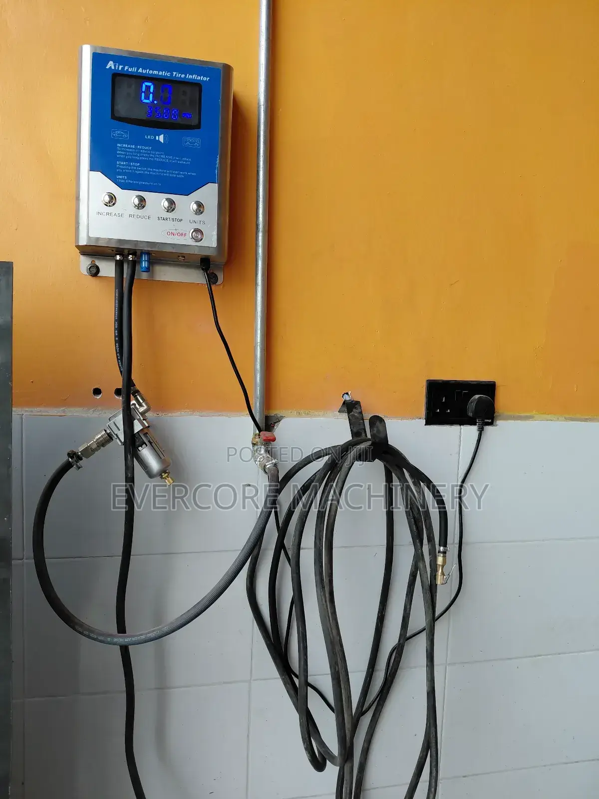 Commercial Wall Mounted Air Inflator Machine.
