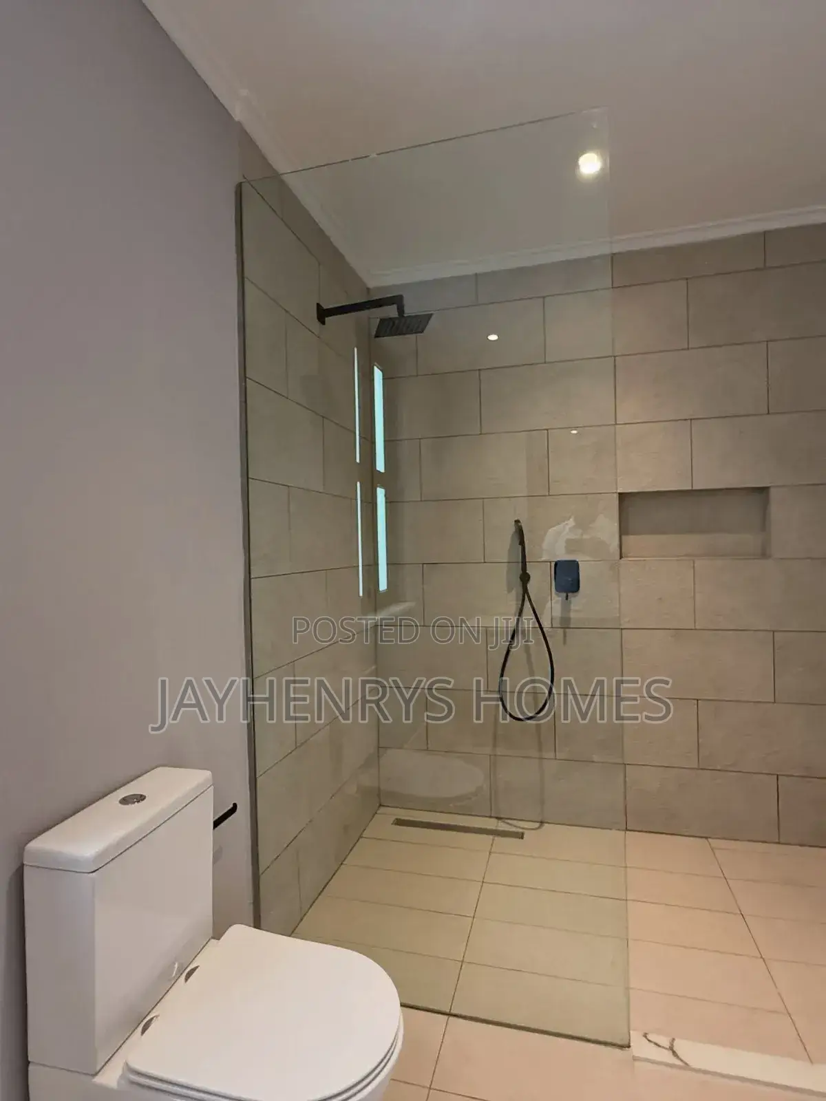 5bdrm House in Runda for rent