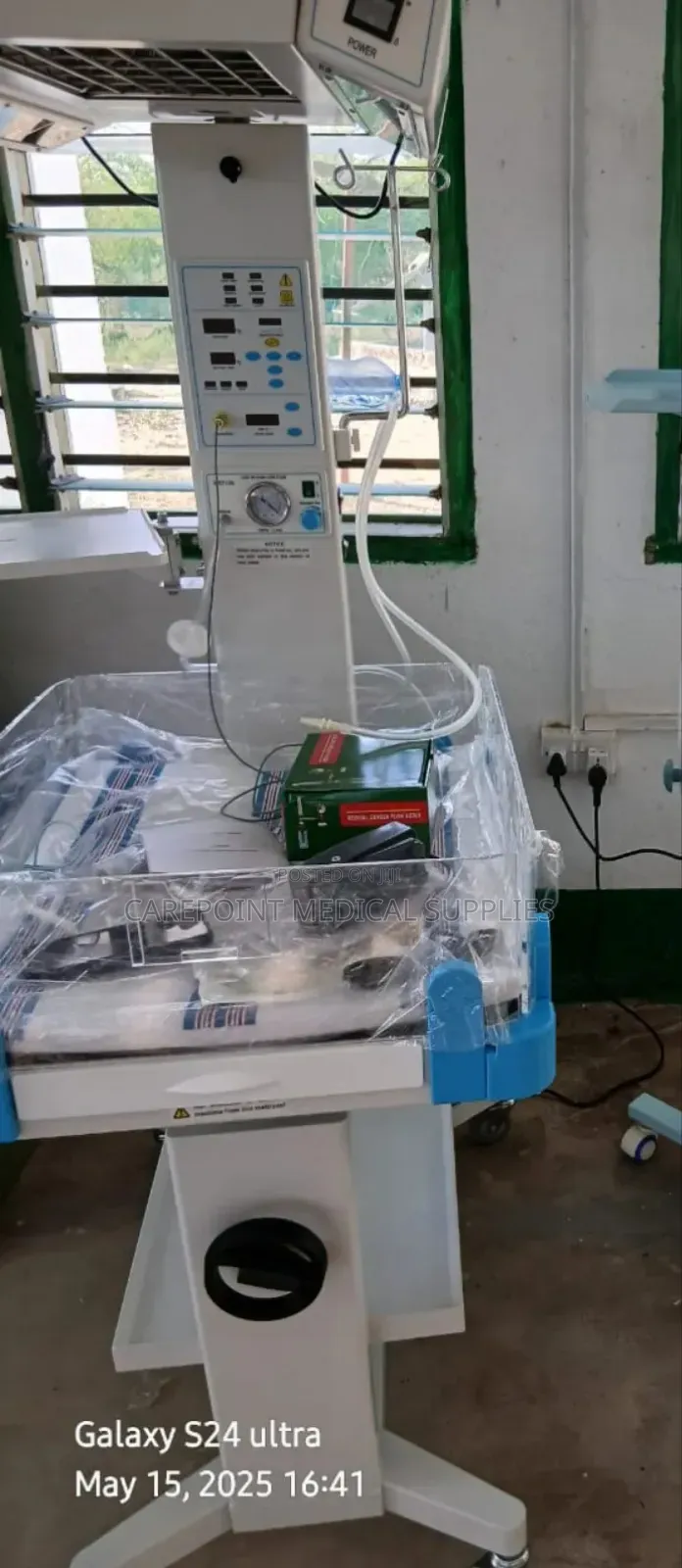 Infant Resuscitaire Machine