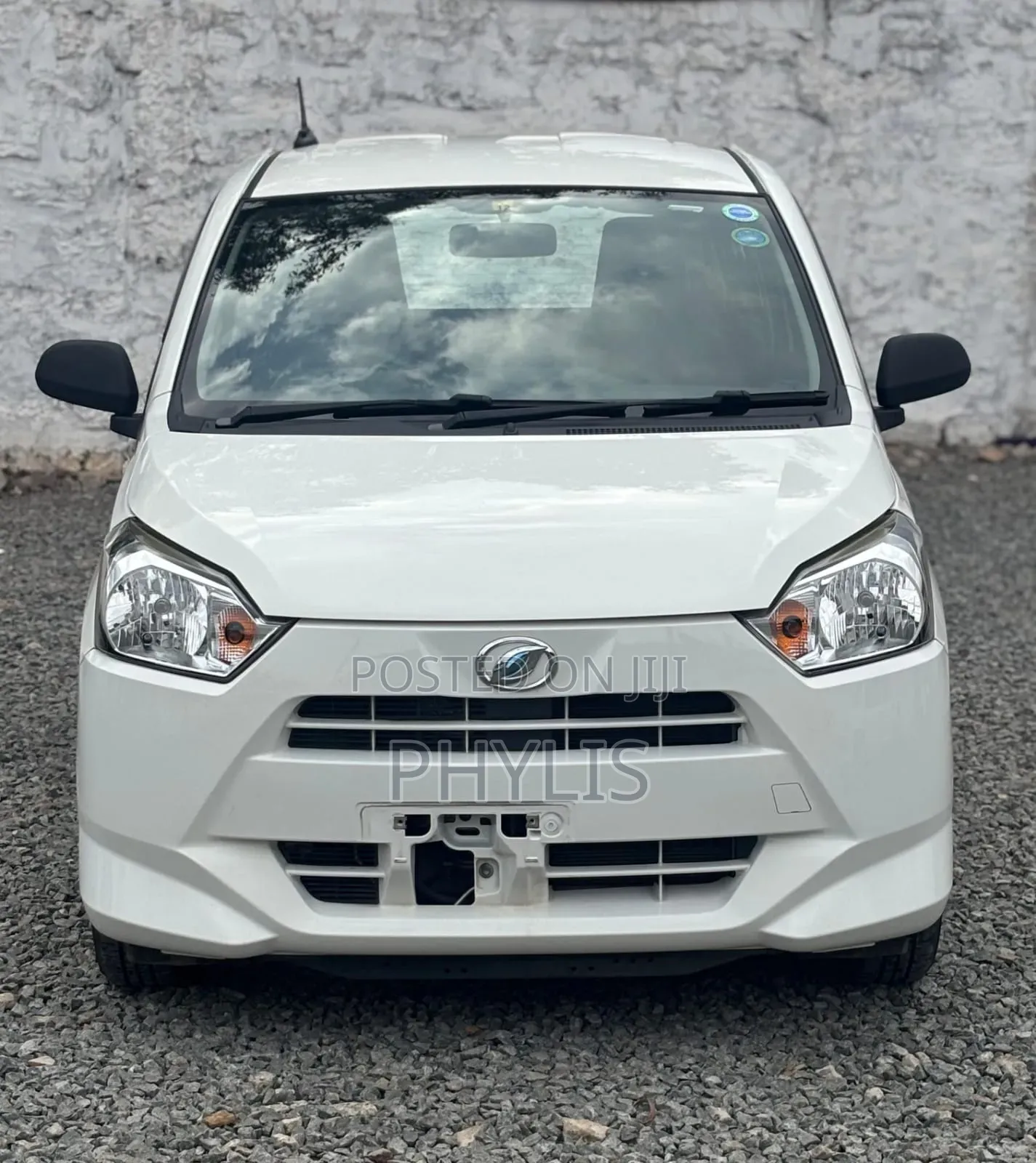 Daihatsu Mira 2018 White