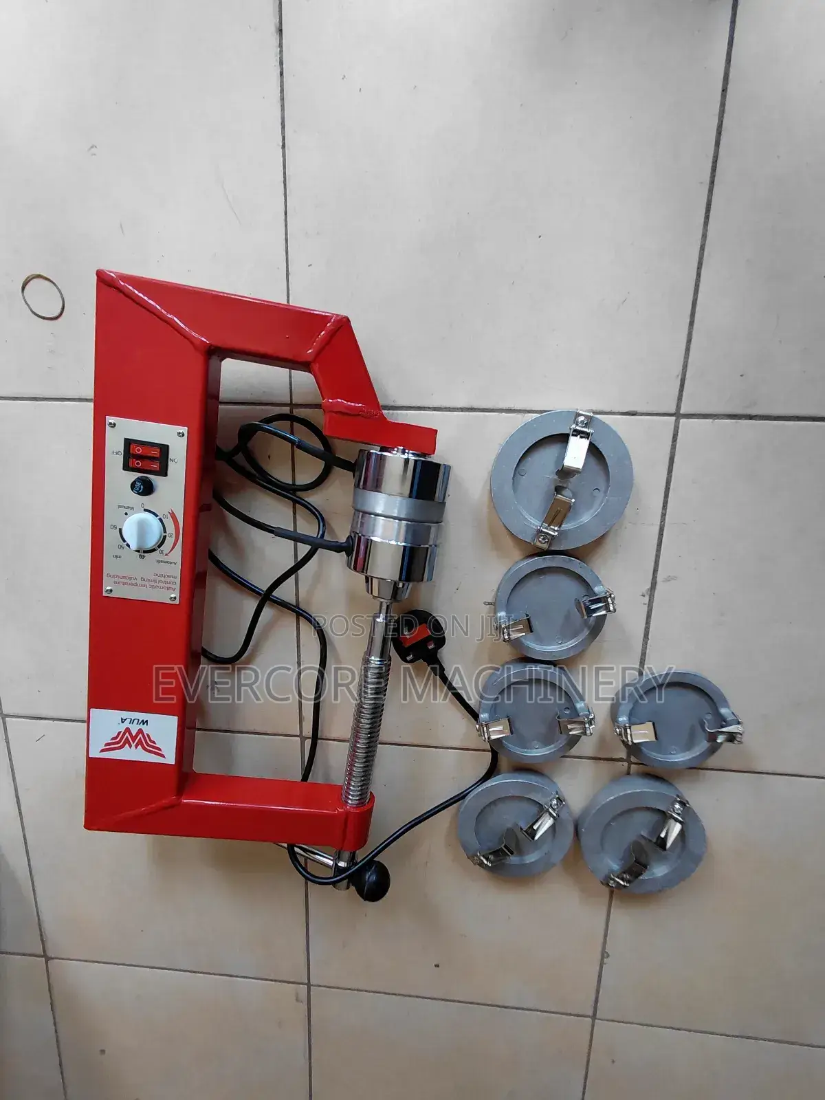 Heavy Duty Powerful Tyre Vulcanizer Machine.