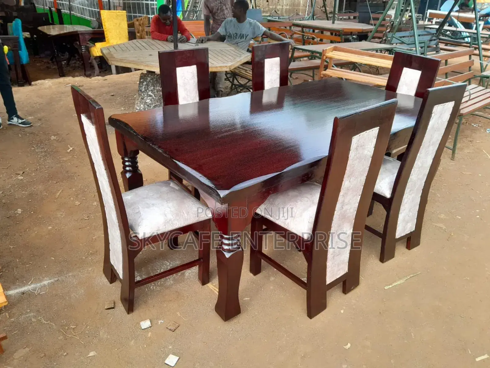 6 Seater Dinning Tables