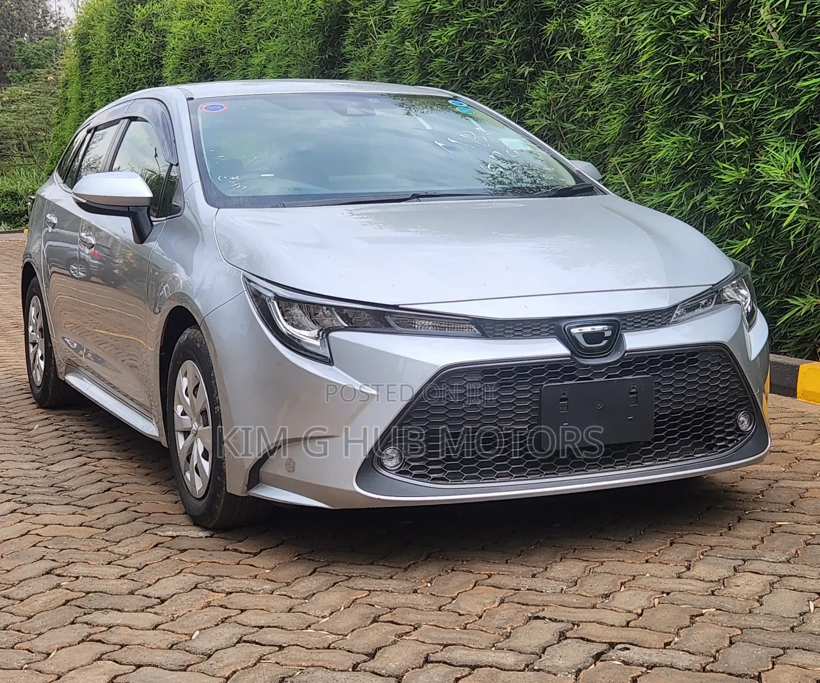 Toyota Corolla L (1.8L 4cyl 2A) 2019 Silver