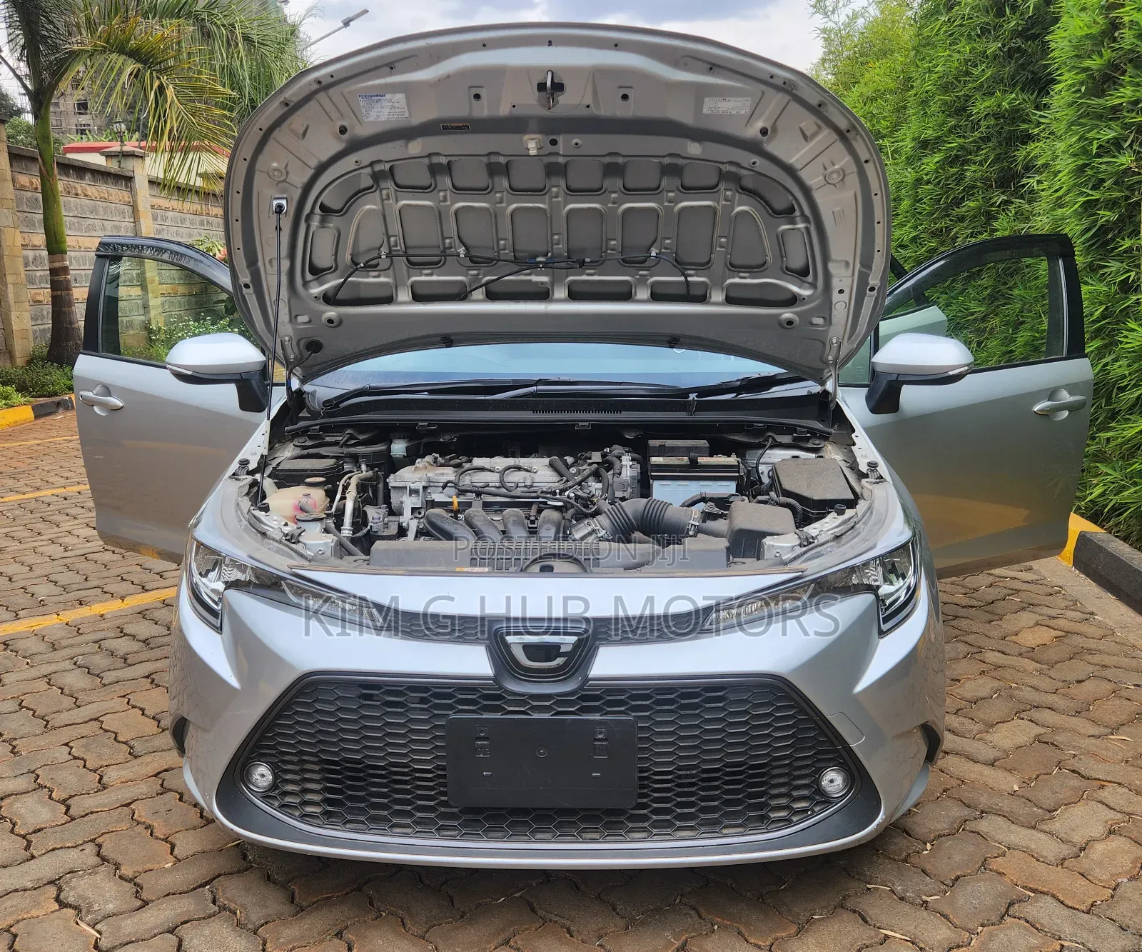 Toyota Corolla L (1.8L 4cyl 2A) 2019 Silver