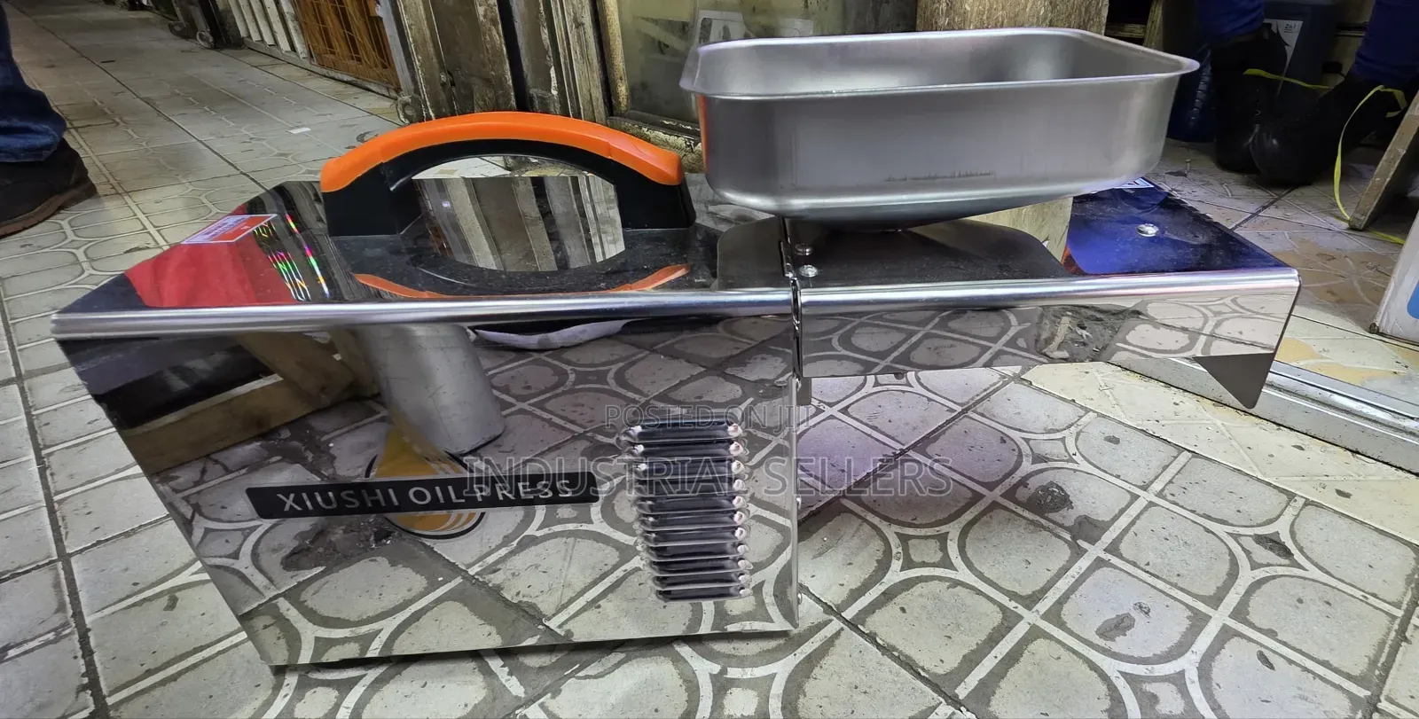 Genuine Oil Press Machine /Commercial Oil Extractor