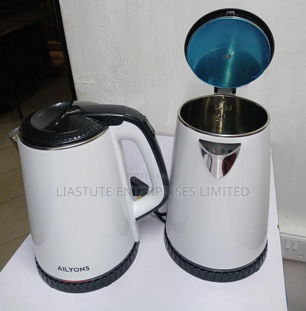 Ailyons Fk-0306-S: The Durable Cordless 1.8l Water Kettle