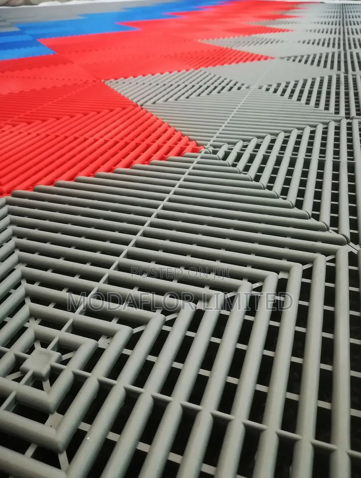 Strong Interlocking Rubber Mats – Garage Workshop Use