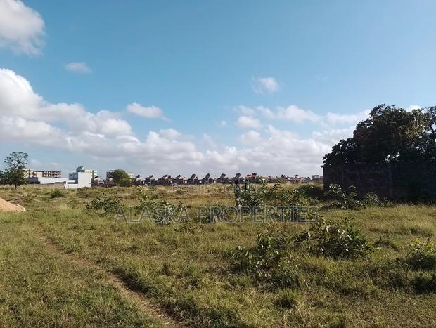 1/8 Prime Plot for Sale in Bamburi Seven Star - thumbnail 4