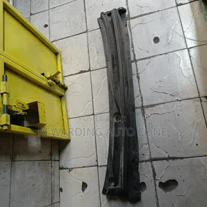Mistubishi Mirage Wiper Panel
