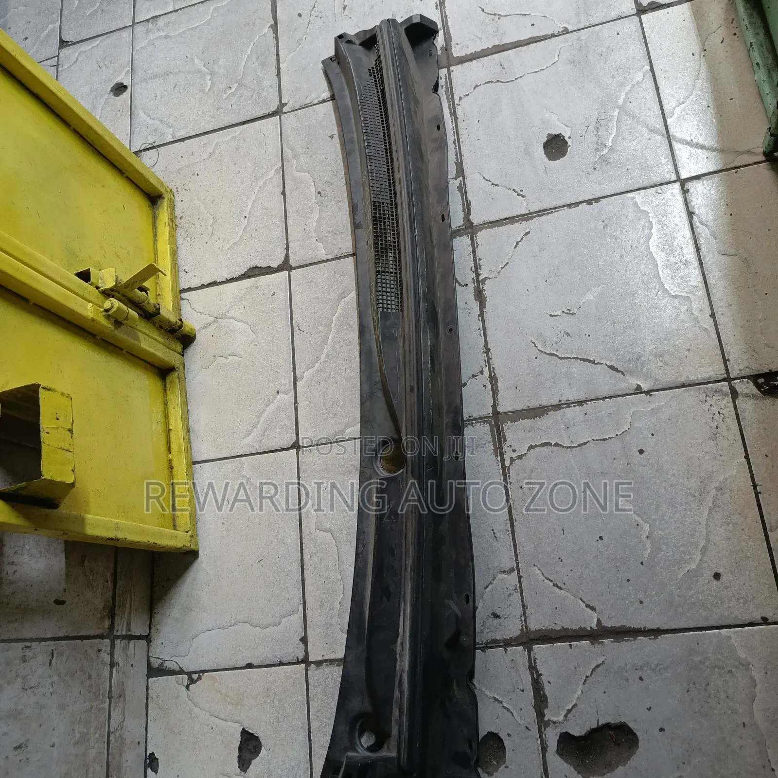 Mistubishi Mirage Wiper Panel
