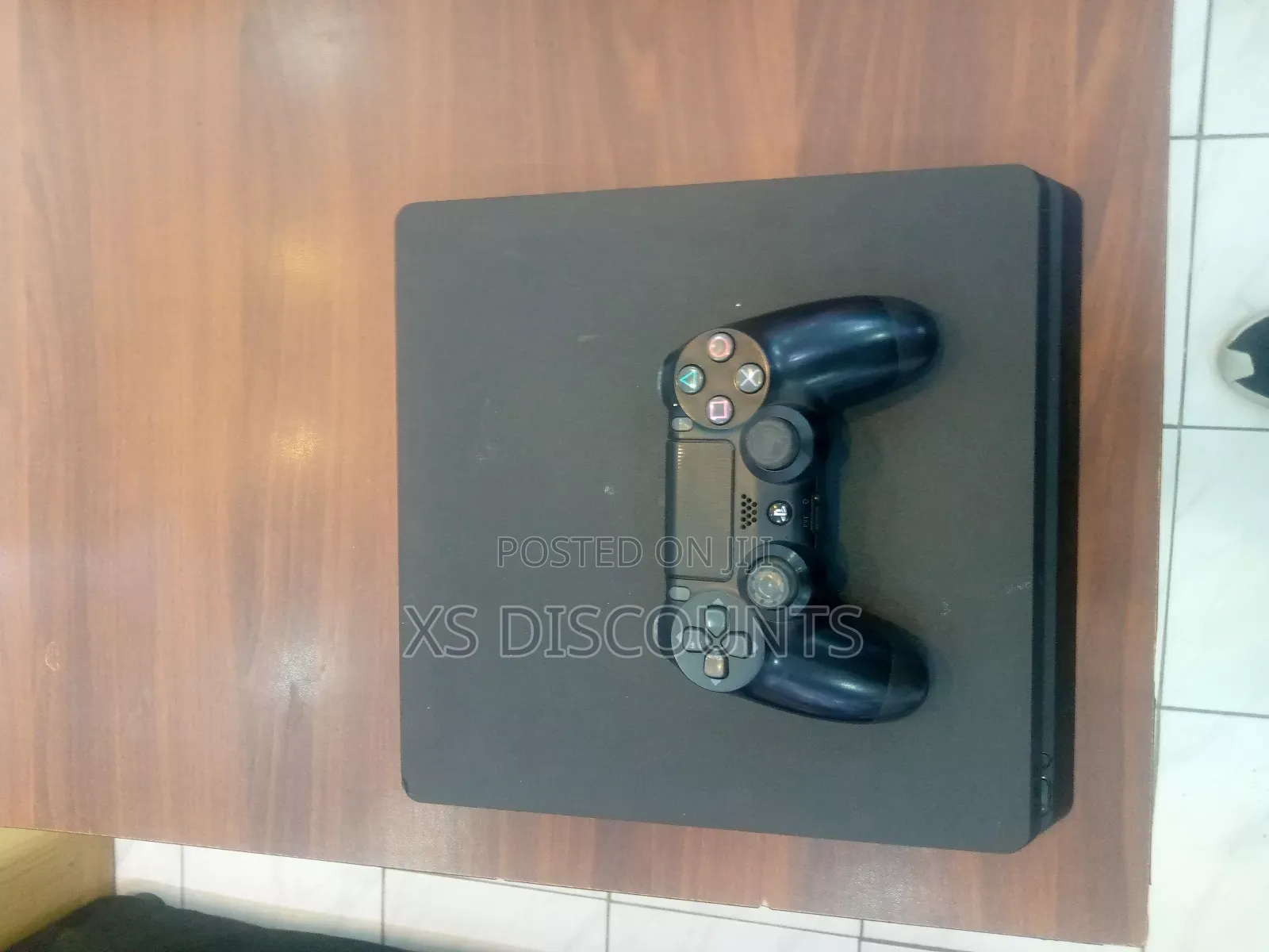 Ps4 Slim With 1 Pad