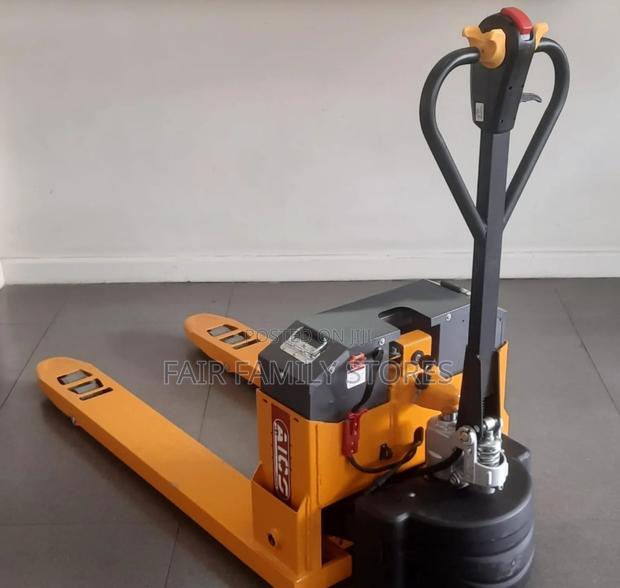 Semi Electric Pallet Truck 3000kg - main view