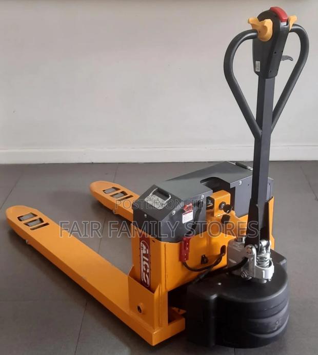 Semi Electric Pallet Truck 3000kg - thumbnail 3