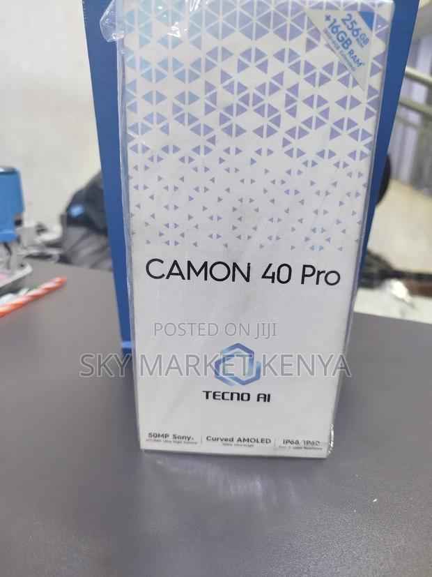 New Tecno Camon 40 Pro 256 GB Black - thumbnail 2