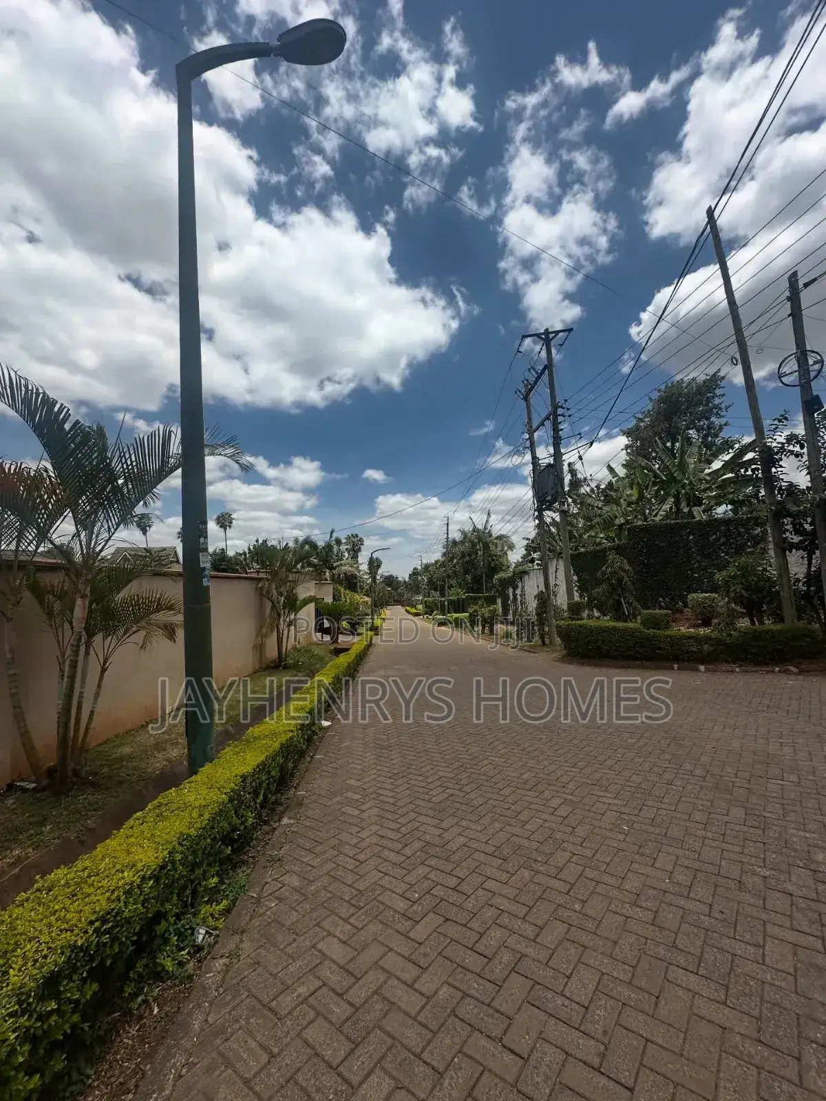 6bdrm House in Ridgeways for sale