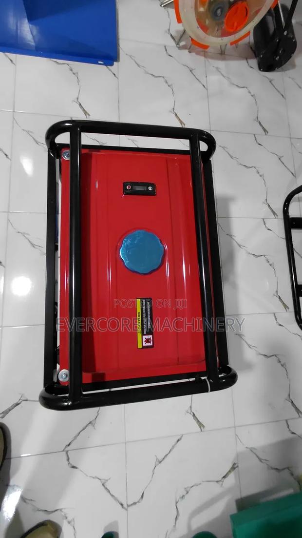 Primo Italy Hl3500e Keystart Petrol Generator 3.5kva . - main view