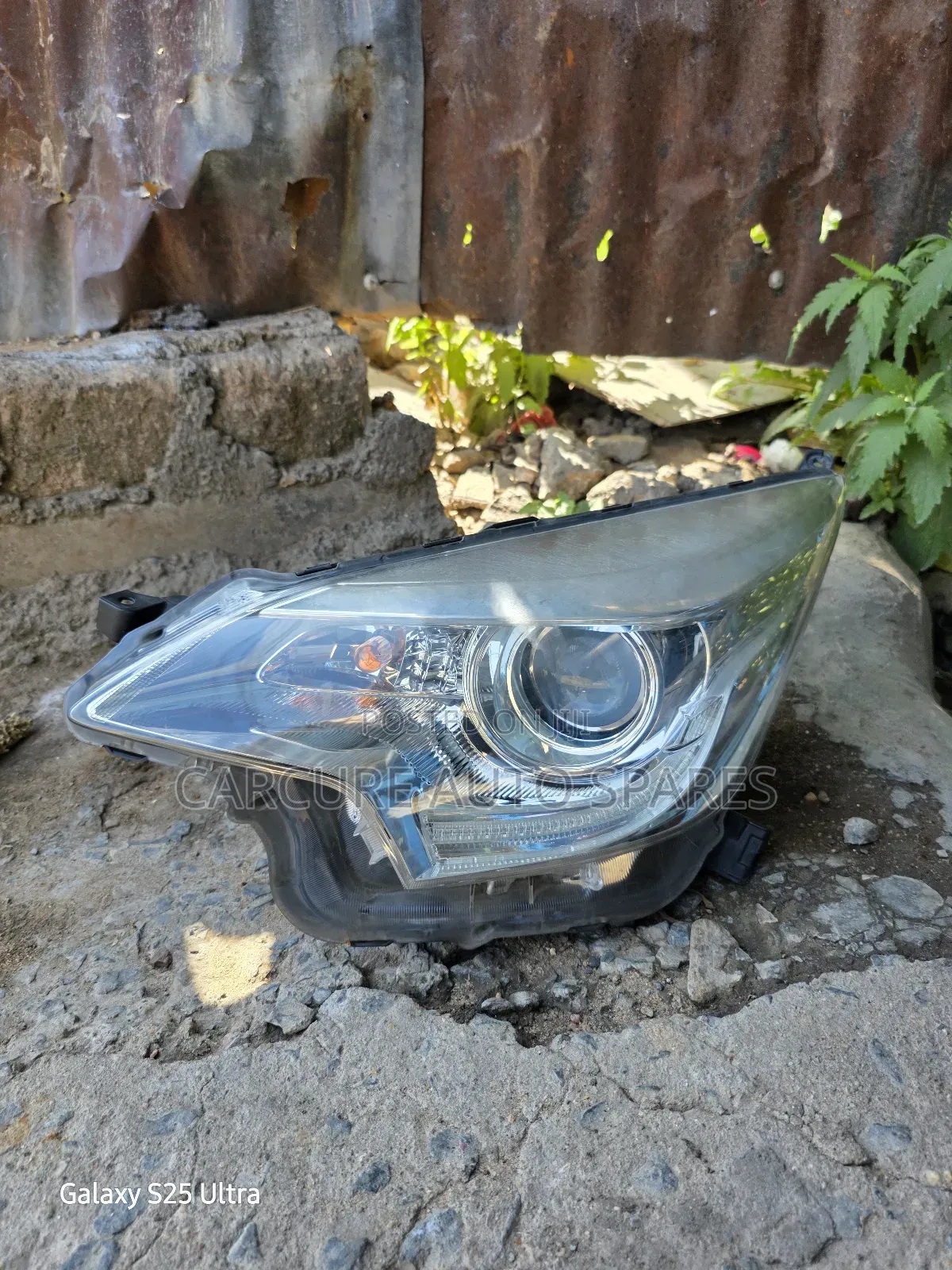 Ractis 2015-2018 Headlight With Focus
