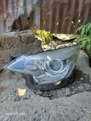Ractis 2015-2018 Headlight With Focus