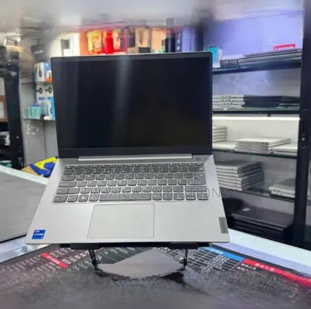 New Laptop Lenovo Thinkbook 14 8GB Intel Core Ultra 5 SSD 512GB