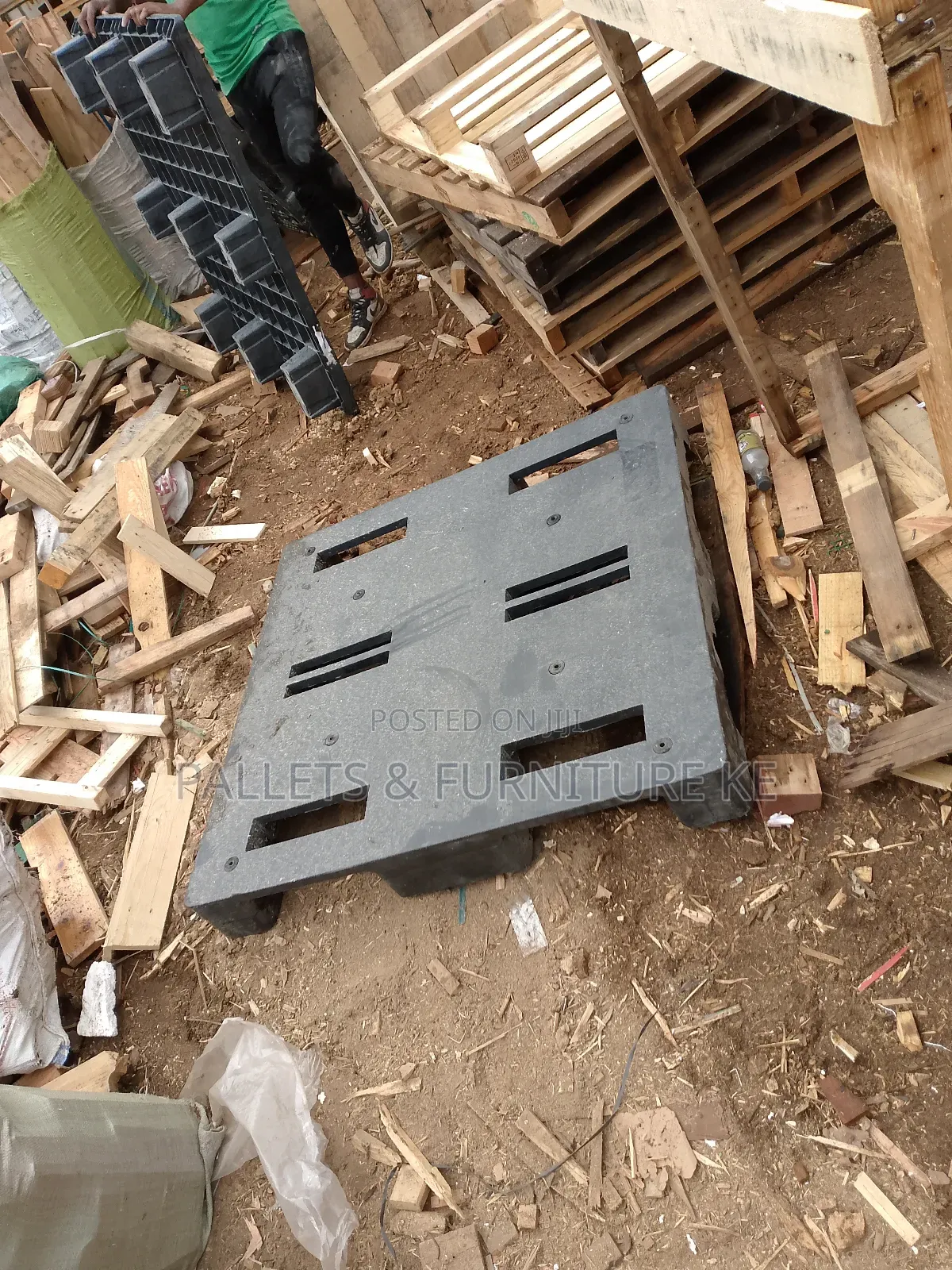 Black Strong Plastic Pallet